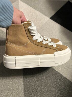 Converse CTAS Cruise Platform High Tops Toadstool Tan/Egret Men's 5.5/Women's 7